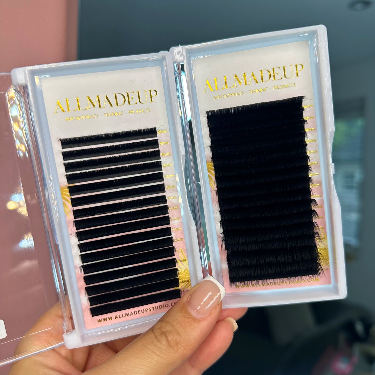 EASY FANNING LASHES