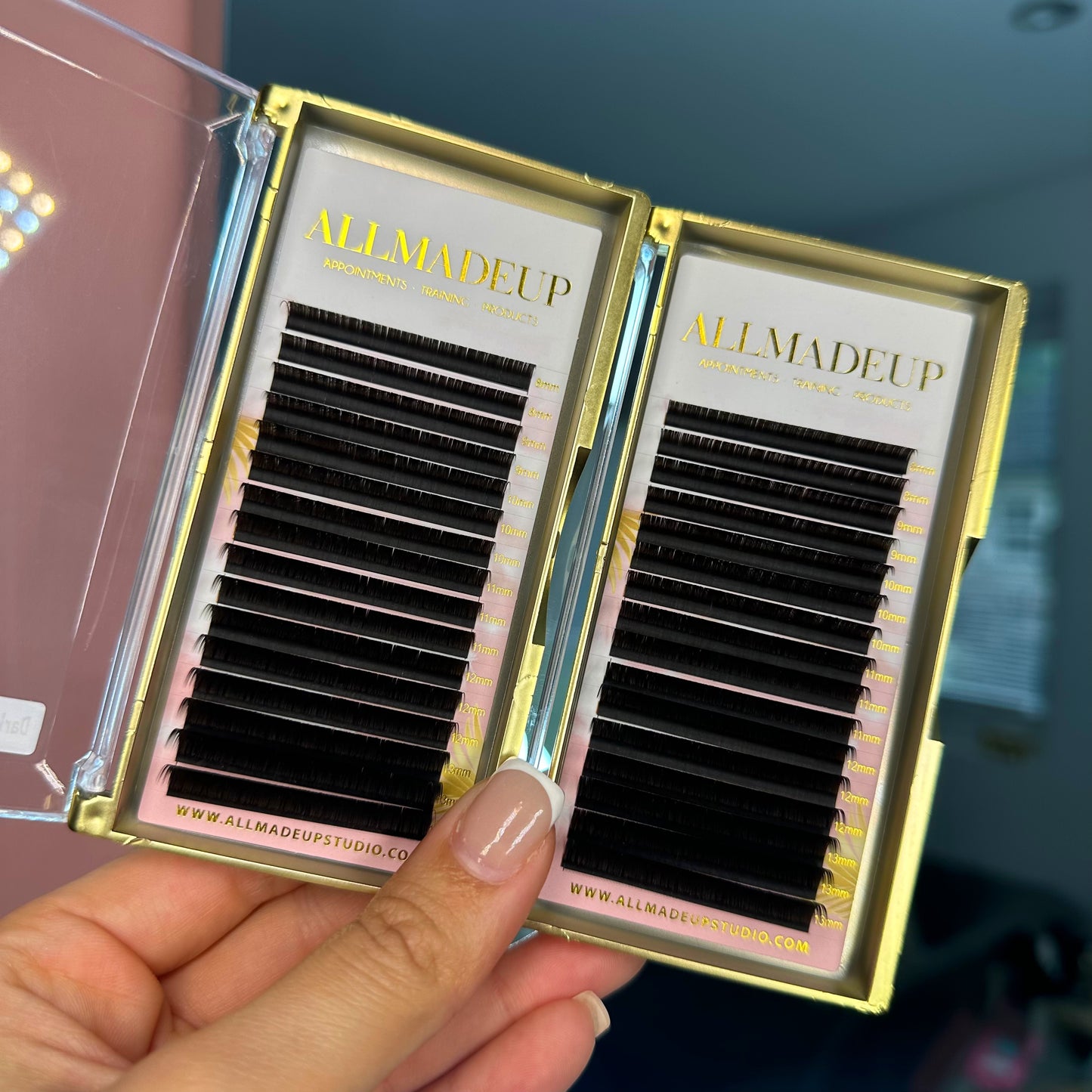 DARK BROWN CLASSIC SPLIT TIP LASHES