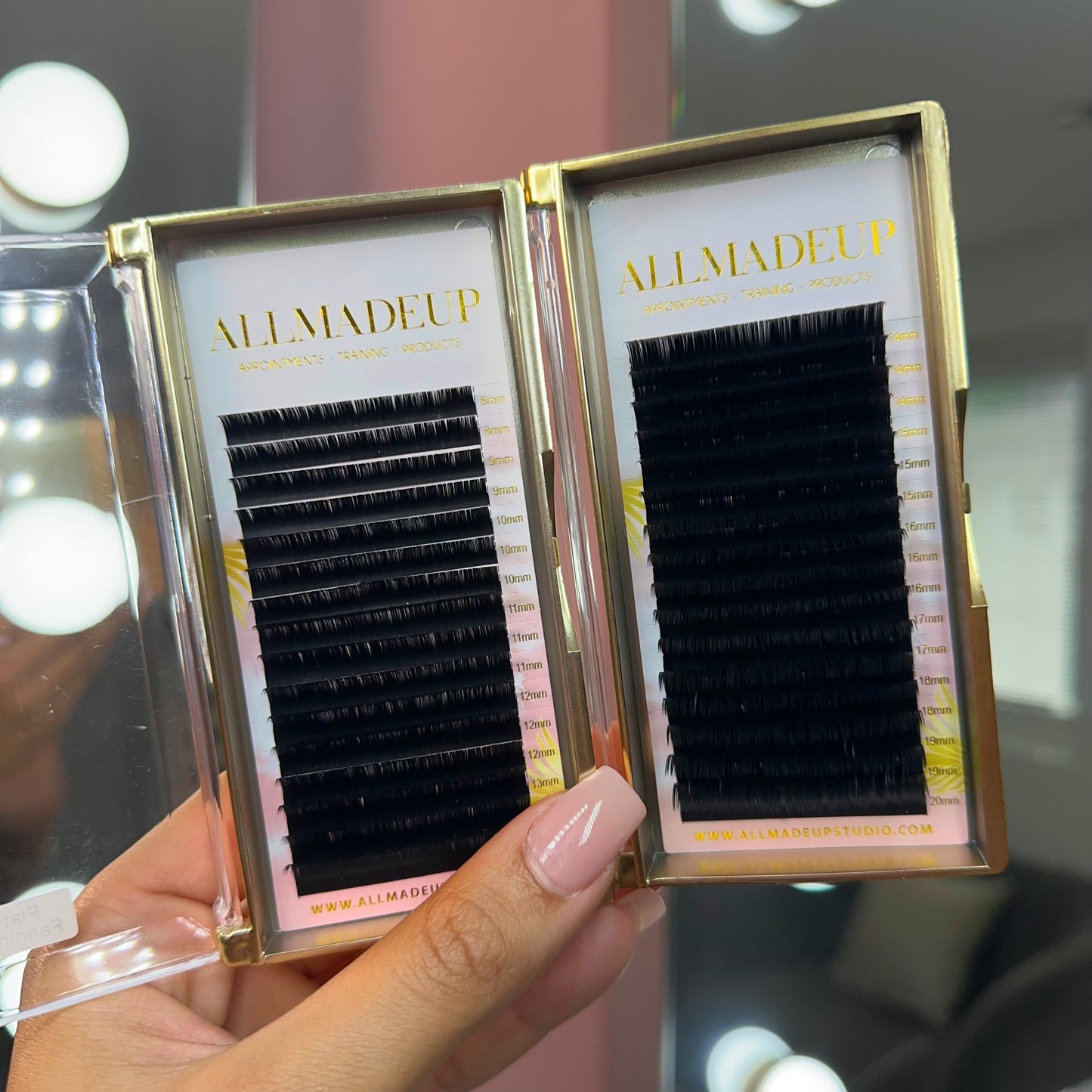 CLASSIC SPLIT TIP LASHES